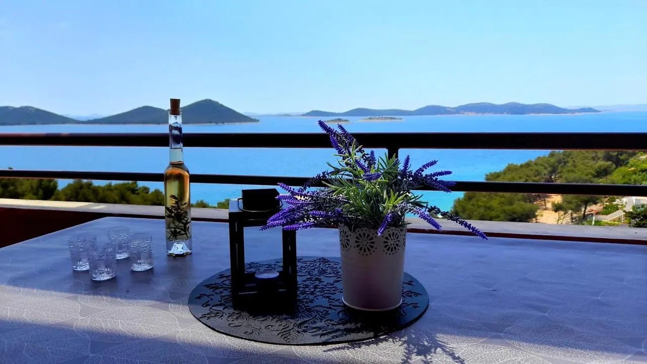 Apartment Mima With Sea View Drage Chorvatsko
